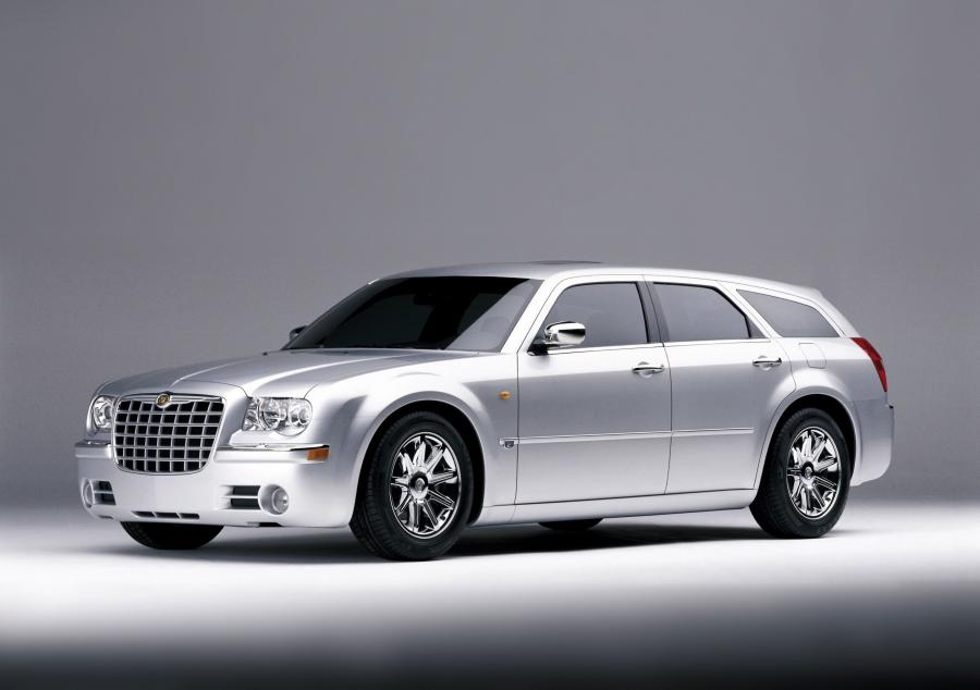  Chrysler 300C Touring Concept (LE) 2003 года  (фото 11 из 17)